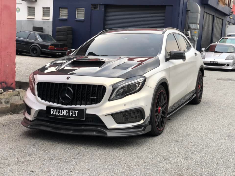 Mercedes Benz GLA X156 GLA45 X156 CARBON FIBER PART